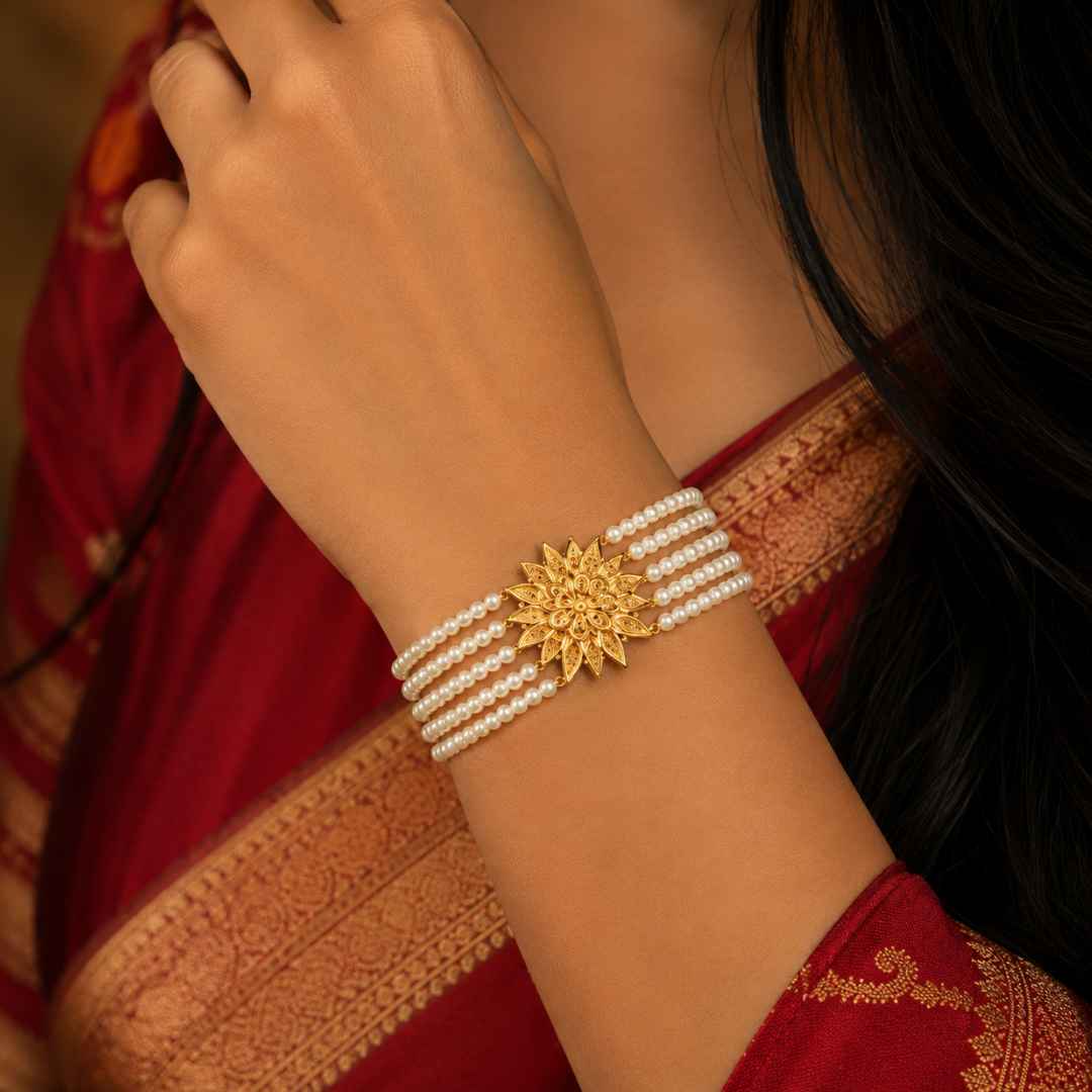 Modern Gold Mantasa