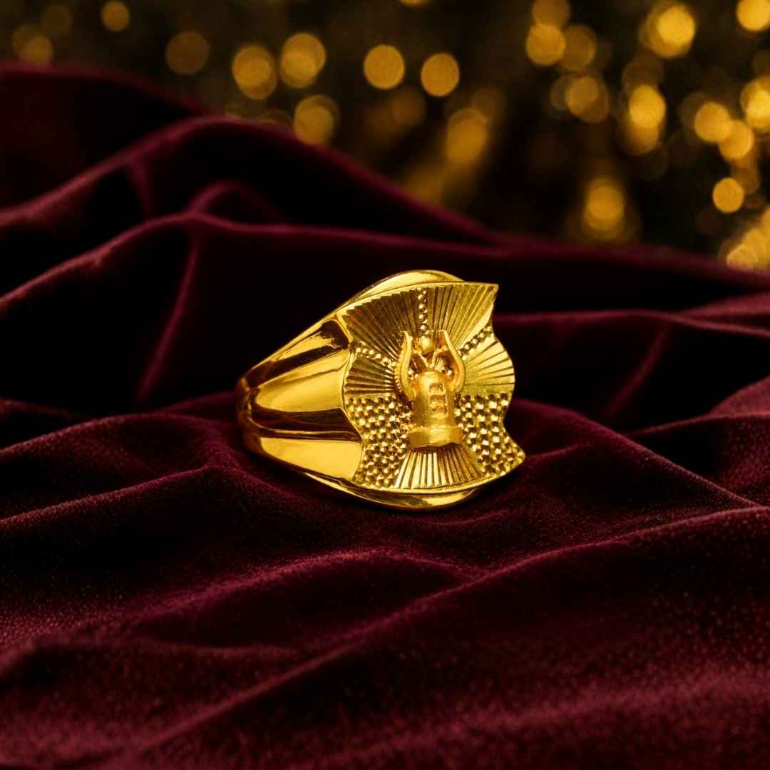 Sapphire Gold Ring