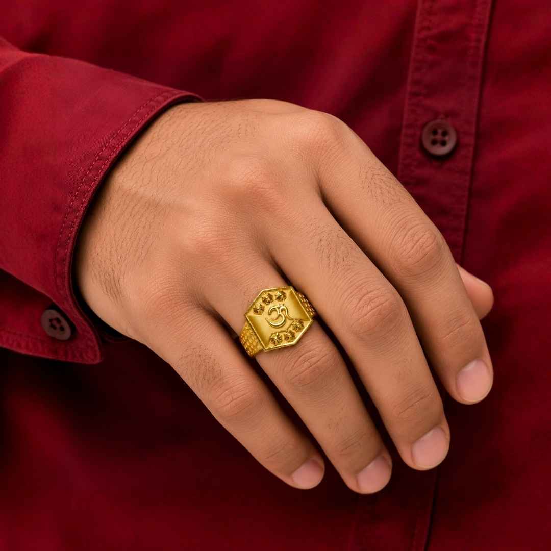 Modern Men’s Gold Ring