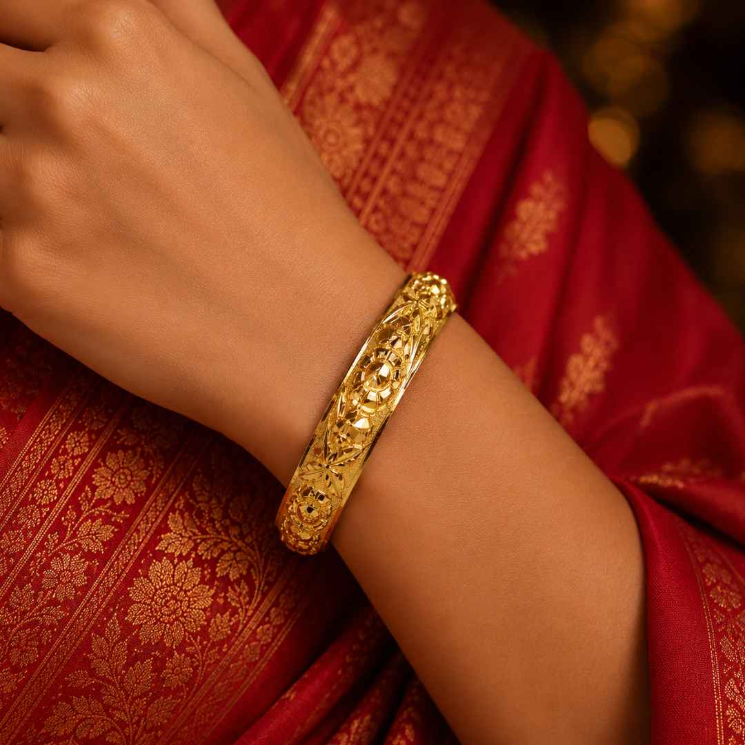 Traditional Gold Chur