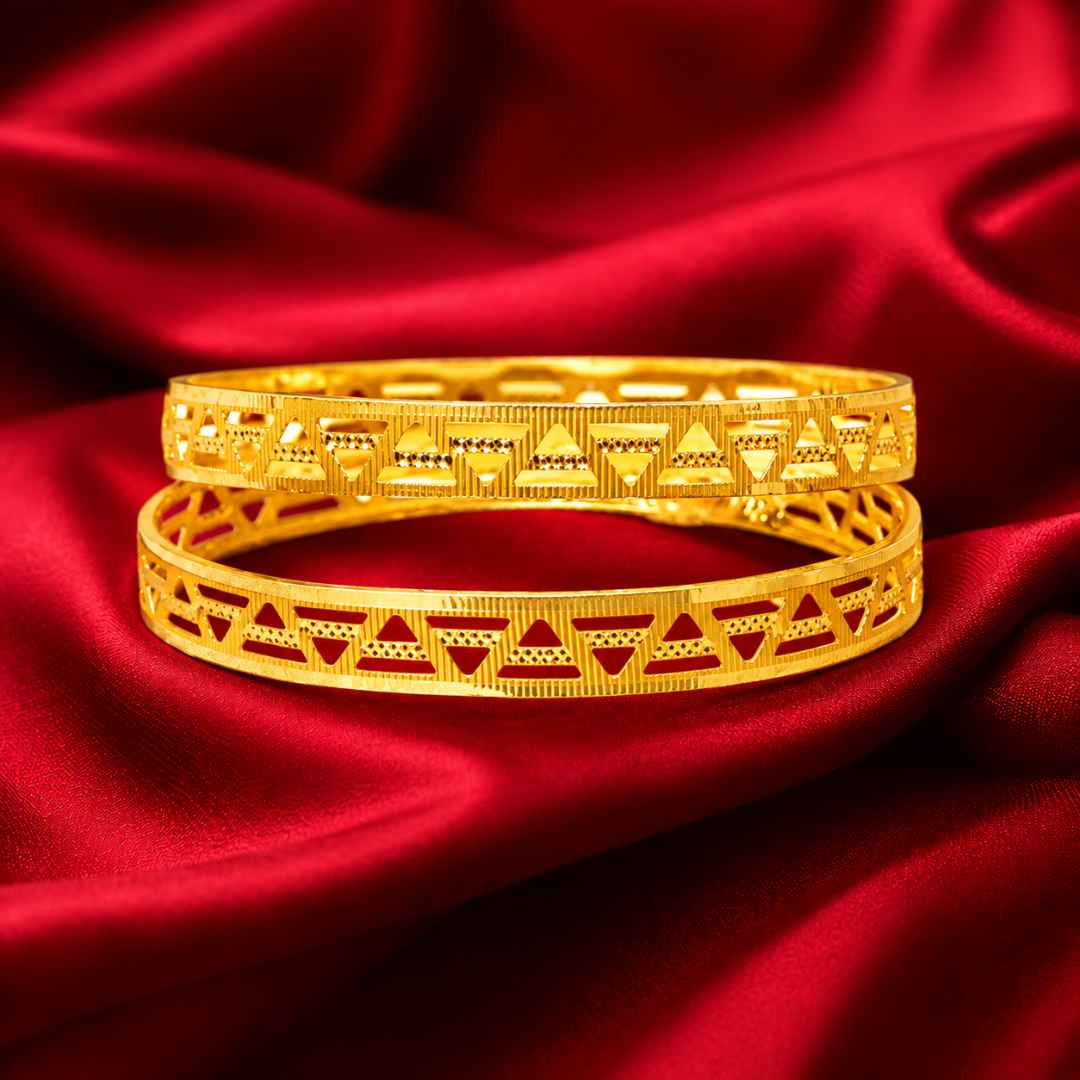 Little Charm Gold Baby Bangle
