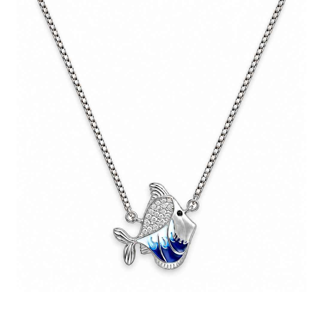 Elegant Fish Design Pendant