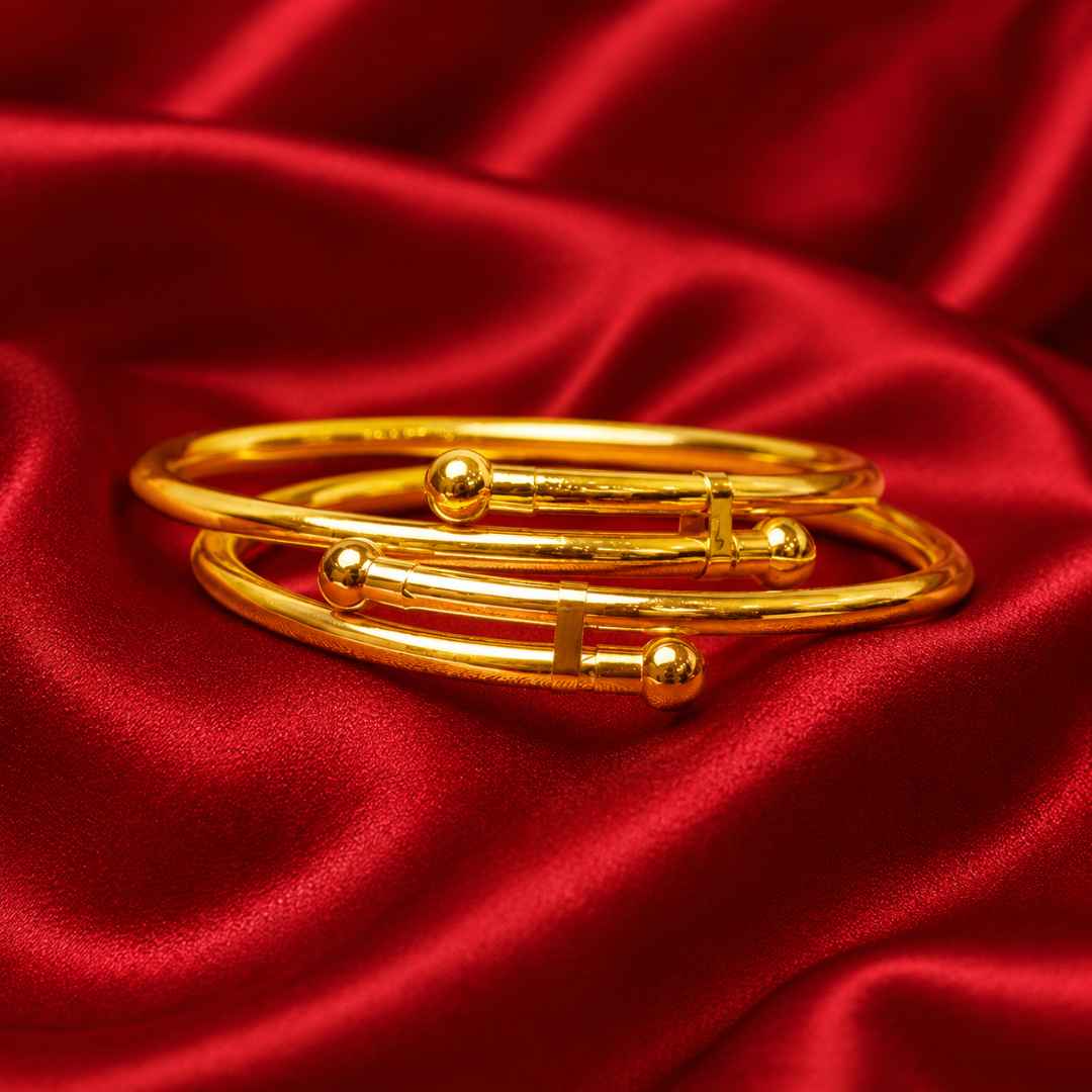 Tiny Grace Gold Baby Bangle