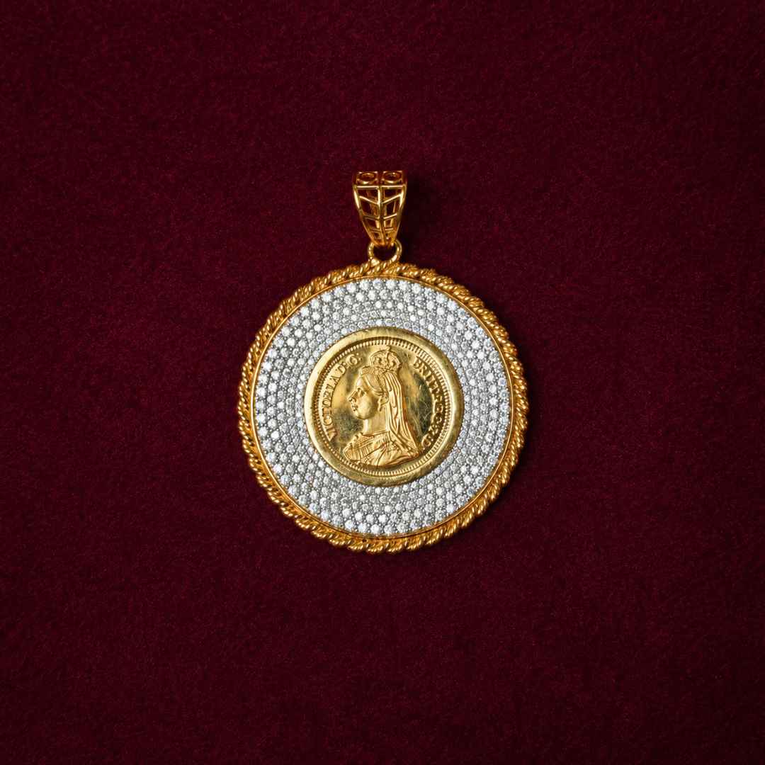 Elegant Gold Pendant