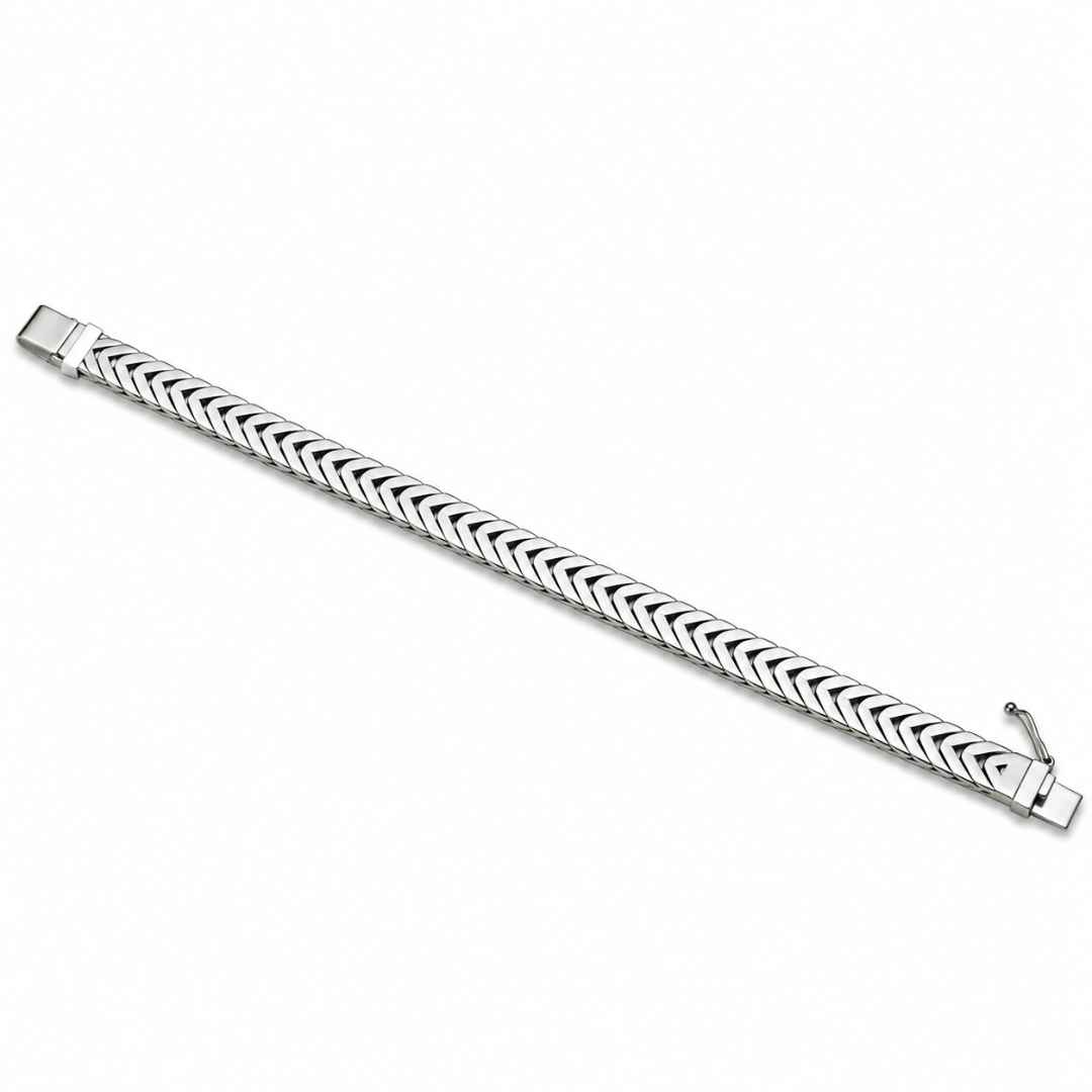 Chevron Pattern Silver Wristlet